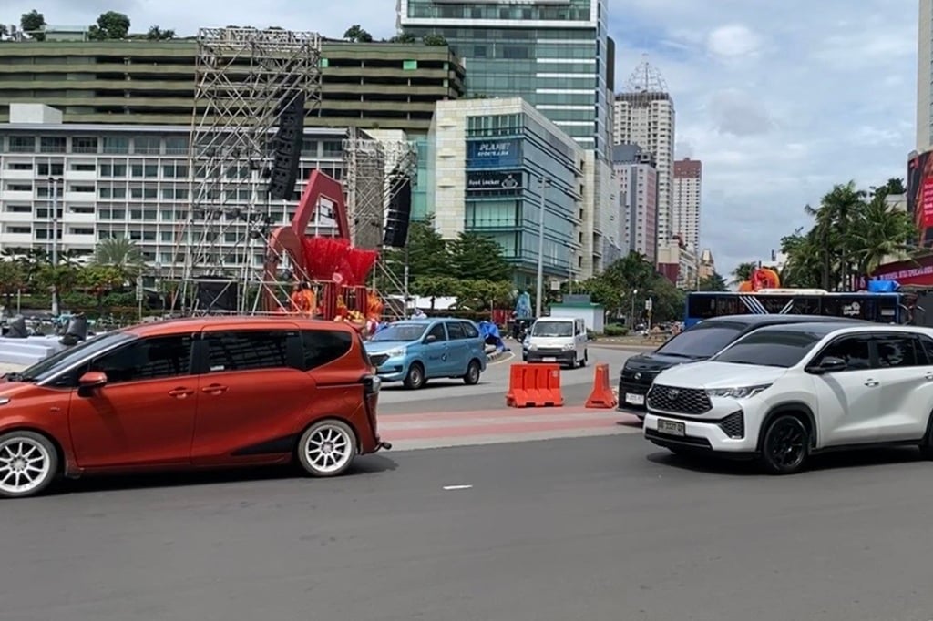 Tahun Baru Imlek 2026, Lalu Lintas di Bundaran HI Jakpus Ramai Lancar
