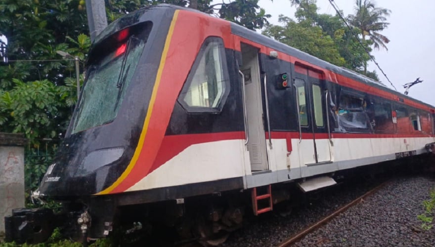 Kereta Bandara Tabrak Truk di Poris Tangerang, 12 Perjalanan Commuter Line Dibatalkan