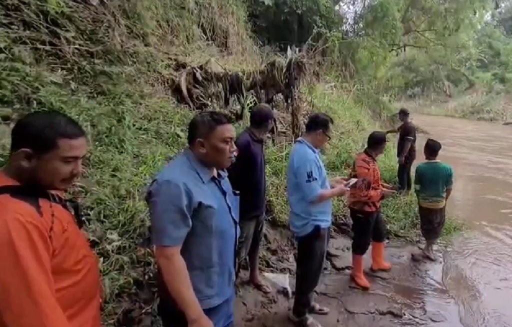 2 Bocah Perempuan Terseret Arus Sungai Pancarglagas Probolinggo, 1 Tewas 1 Hilang