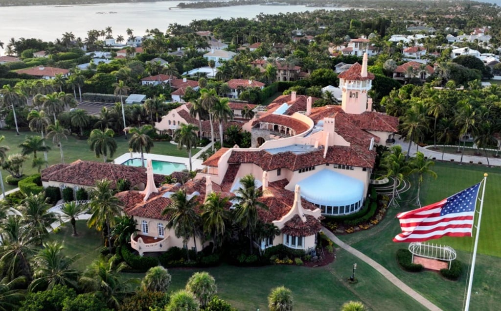 Pria Bersenjata Ditembak Mati usai Masuk Area Kediaman Pribadi Trump di Florida