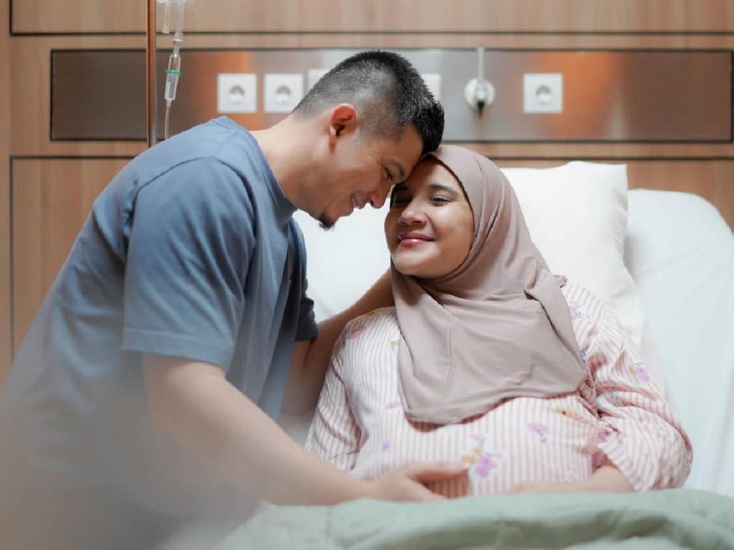 Anak Kedua Zaskia Sungkar dan Irwansyah Lahir Sehat, Namanya Urwah Muhammad Syahki