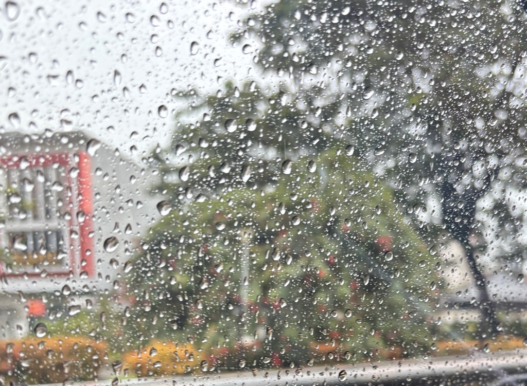 Hujan Lebat Guyur Wilayah Jabodetabek Pagi Ini