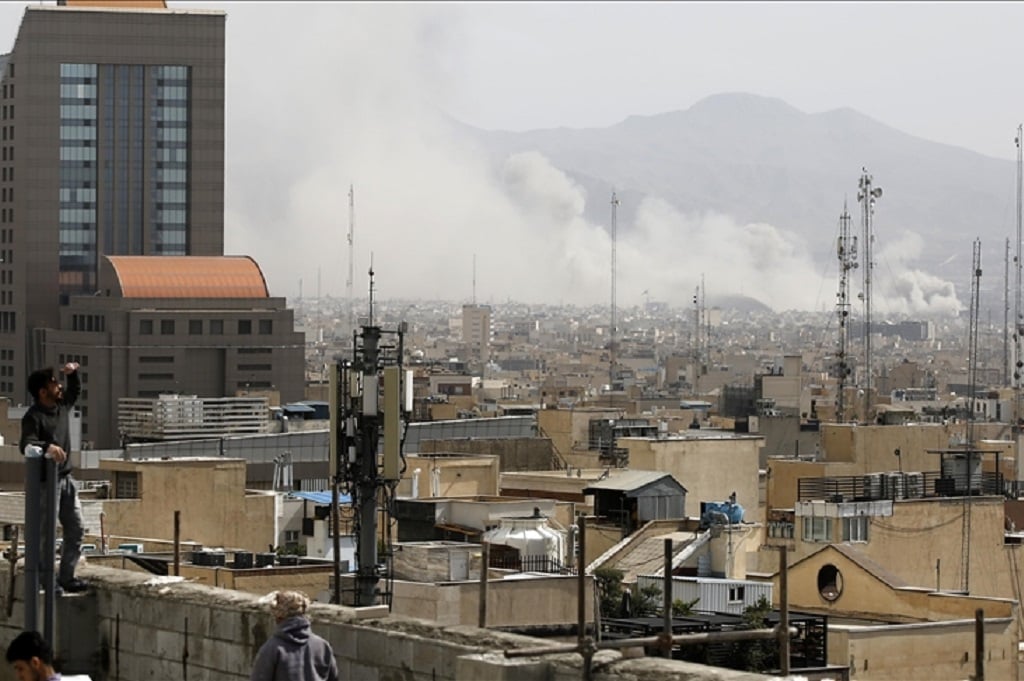 Perang AS-Israel vs Iran Picu Kekacauan di Timur Tengah, 8 Negara Tutup Wilayah Udara