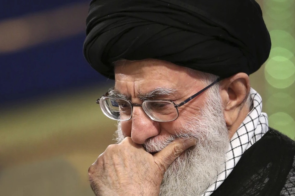 MUI Berduka Khamenei Tewas Diserang AS-Israel, Serukan Umat Qunut Nazilah