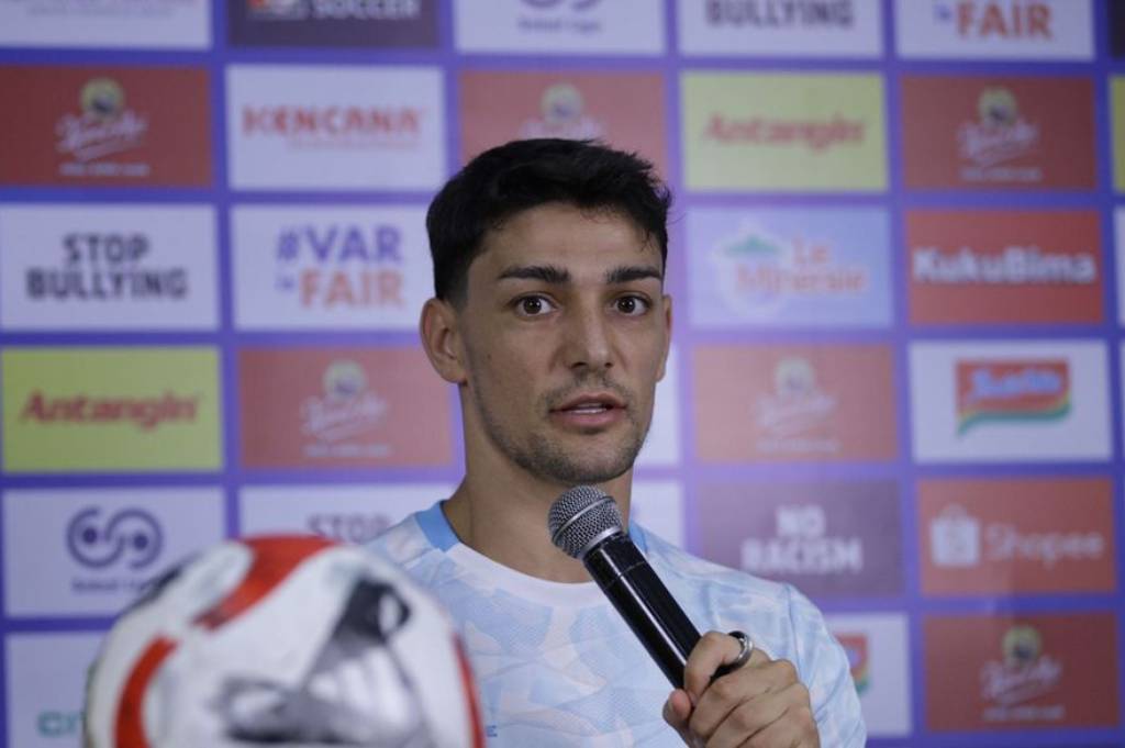 Federico Barba Tabuh Genderang Perang Jelang Persebaya vs Persib