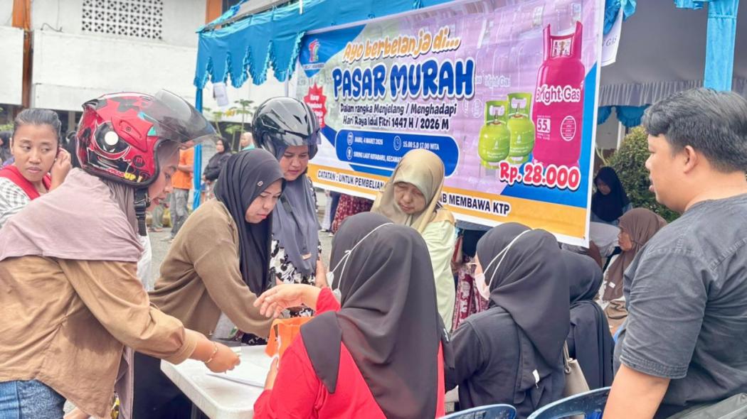 Pemkab Kotabaru Gelar Pasar Murah di Siring Laut, Sambut Idulfitri 1447 H