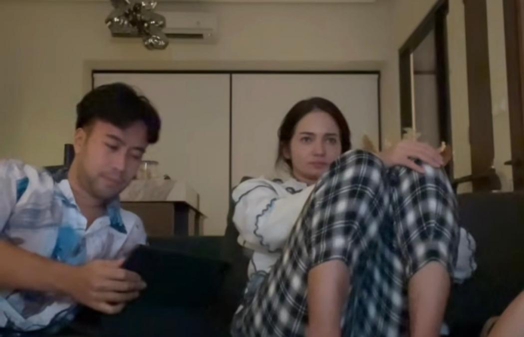 Enzy Storia Kenang Momen Vidi Aldiano Tak Mau Dibantu Pakai Kursi Roda walau Kondisi Sakit