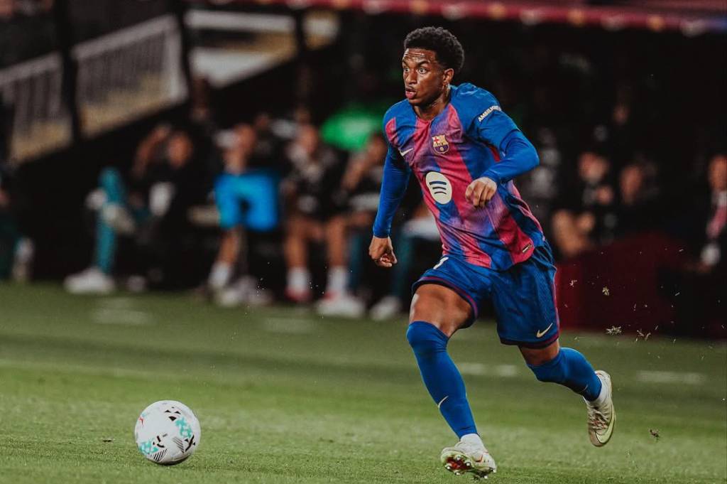 MU Sakit Hati! Pemain Didikan La Masia Ini Pilih Bertahan di Barcelona