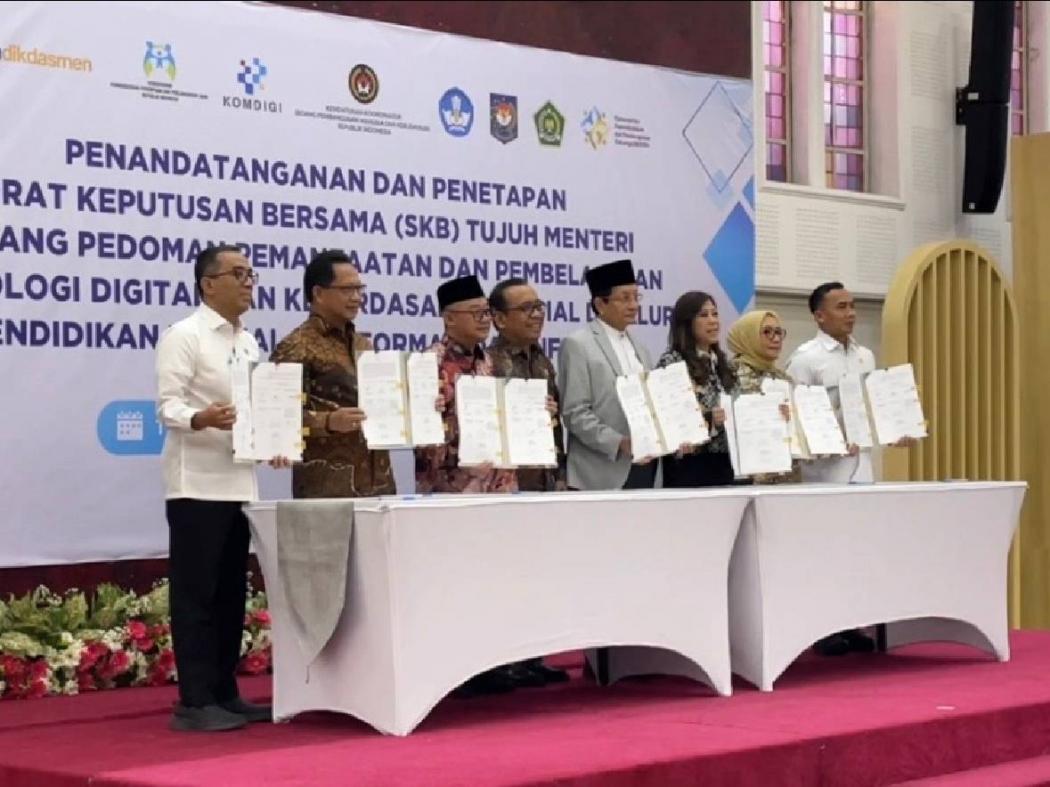 Fix! Siswa SD-SMA Tak Boleh Pakai AI Instan seperti ChatGPT