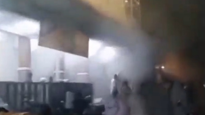 Ledakan Saat Salat Tarawih di Masjid Jember Picu Kepanikan Jemaah hingga Berhamburan Keluar