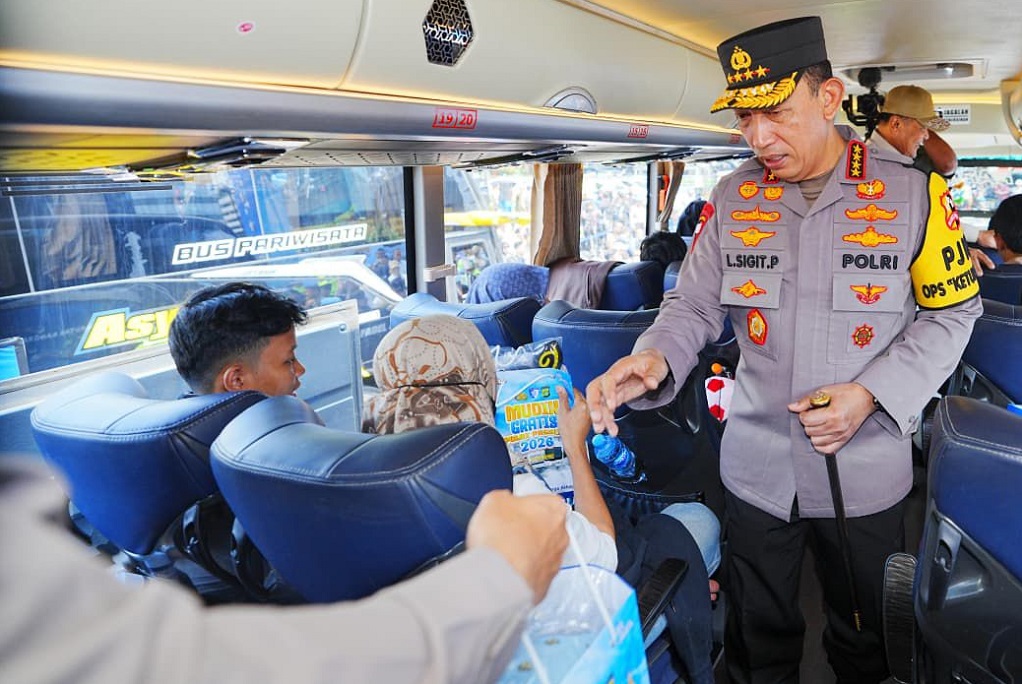 Kapolri Lepas 80 Bus Mudik Gratis, Pastikan Masyarakat Aman sampai Tujuan