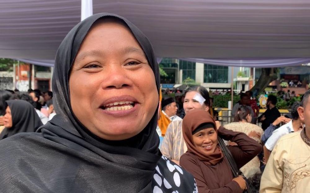 Warga Berbondong Antre Halalbihalal di Istana: Mau Ketemu Prabowo-Dapat Sembako