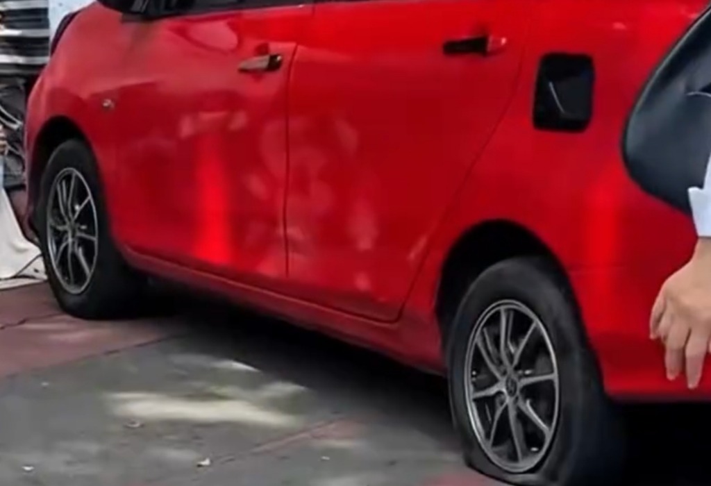 Viral Mobil Parkir Liar di Monas Dikempesi, Ini Penjelasan Dishub