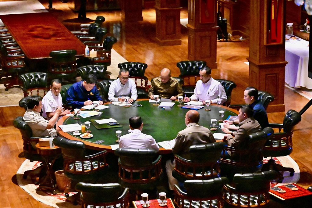 Prabowo Panggil Rosan hingga Bahlil, Ingin Sampah Segera Dikelola Jadi Energi