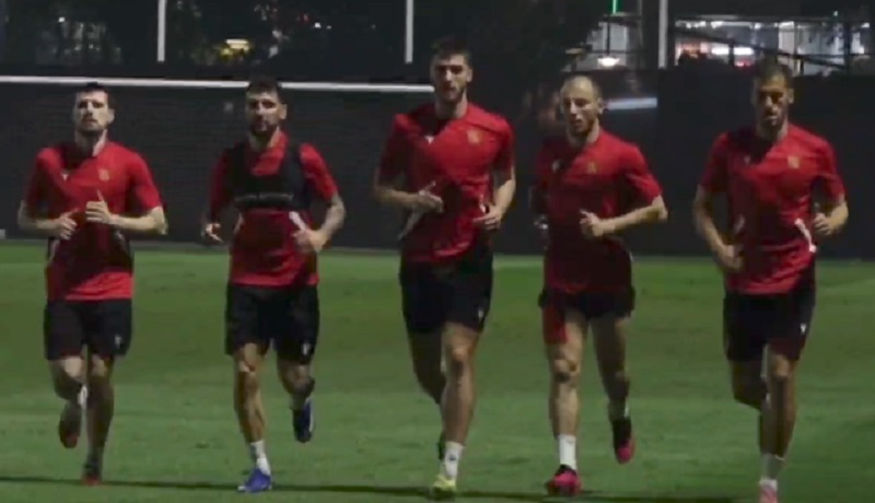 Latihan di Tengah Gerimis, Bulgaria Kirim Sinyal Serius ke Timnas Indonesia