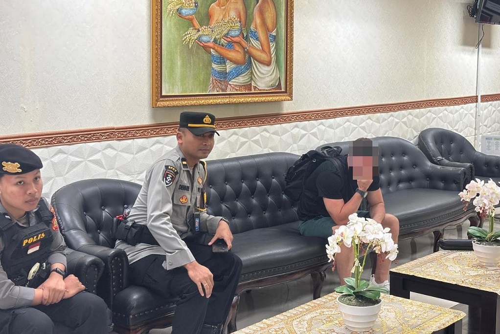 Imigrasi Tangkap WN Inggris Buronan Interpol di Bali, Bos Organisasi Kriminal