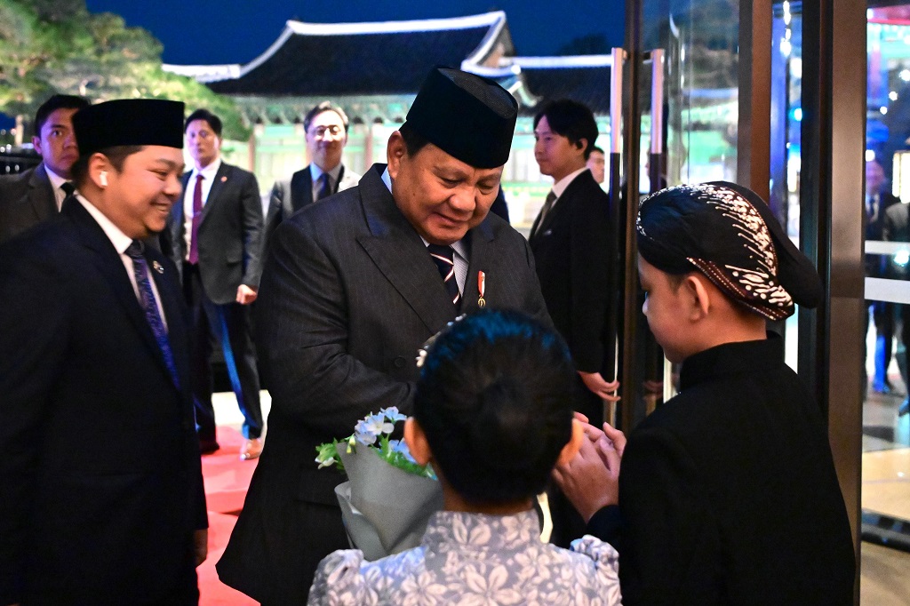 Anak-Anak Indonesia Semringah Sambut Prabowo di Korea Selatan: Deg-degan tapi Bangga