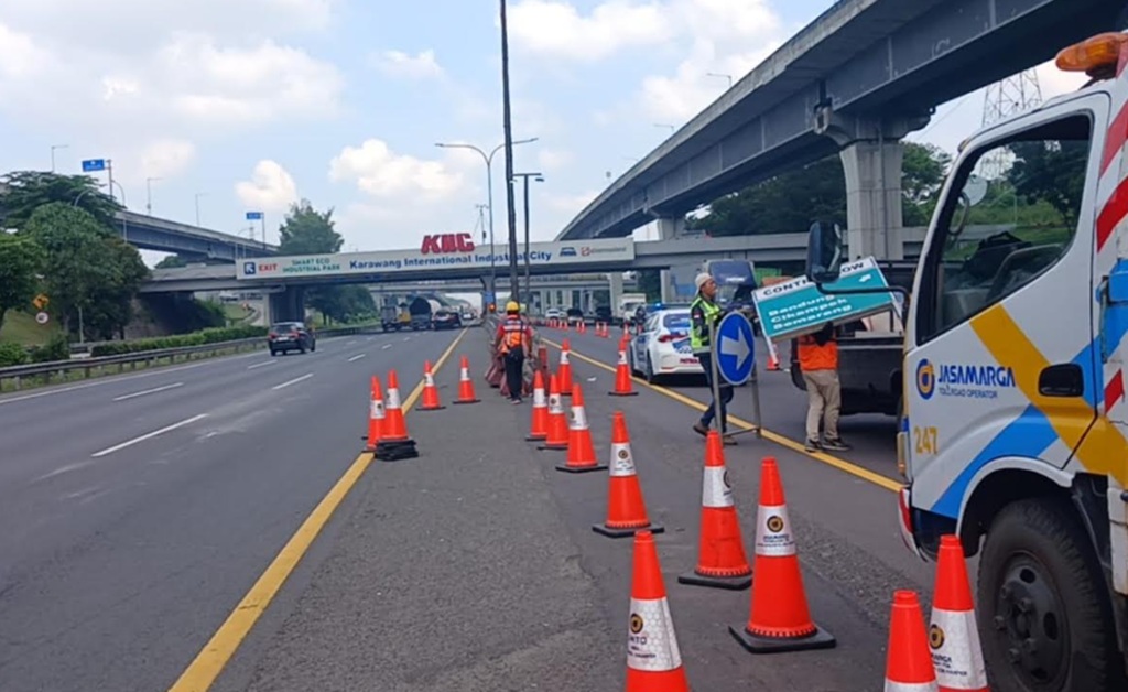 Lalu Lintas Kembali Normal, Contraflow KM 47-66 di Tol Japek Dihentikan 