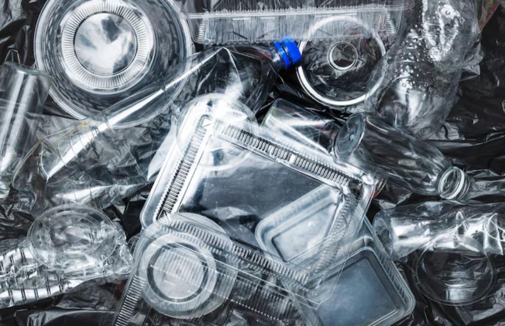 Industri Plastik Waspadai Kelangkaan 50 Hari ke Depan imbas Penutupan Selat Hormuz