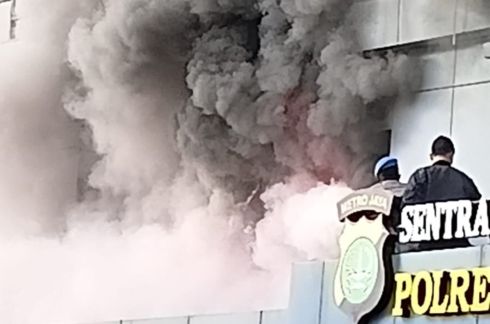 Polres Jakbar Kebakaran Pagi Ini, Api Berhasil Dipadamkan