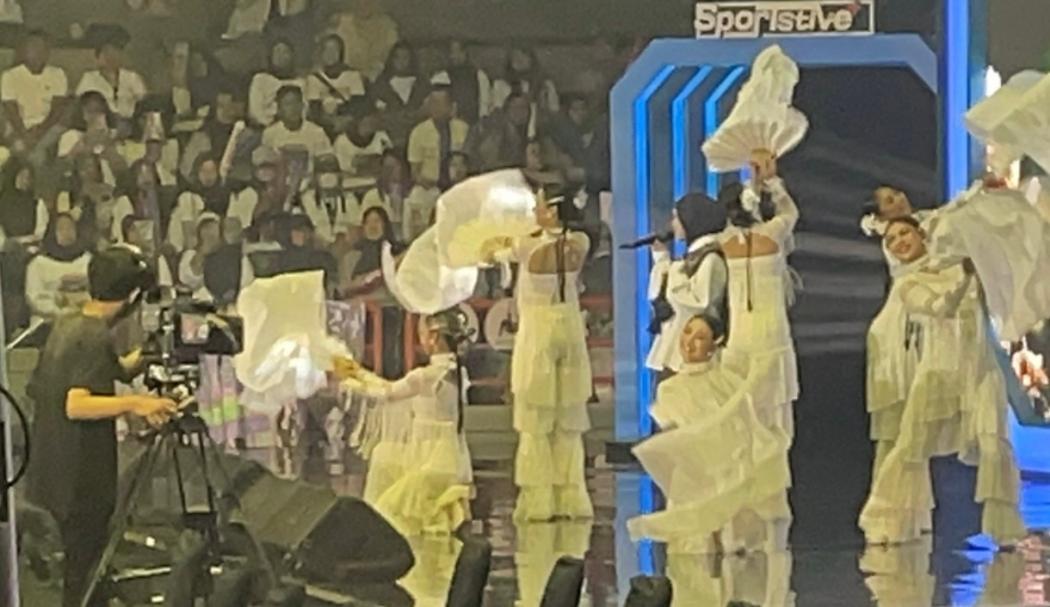 Nabila Taqiyah Tampil Meriahkan Pembukaan Ajang Sportstive+ Edition Badminton 