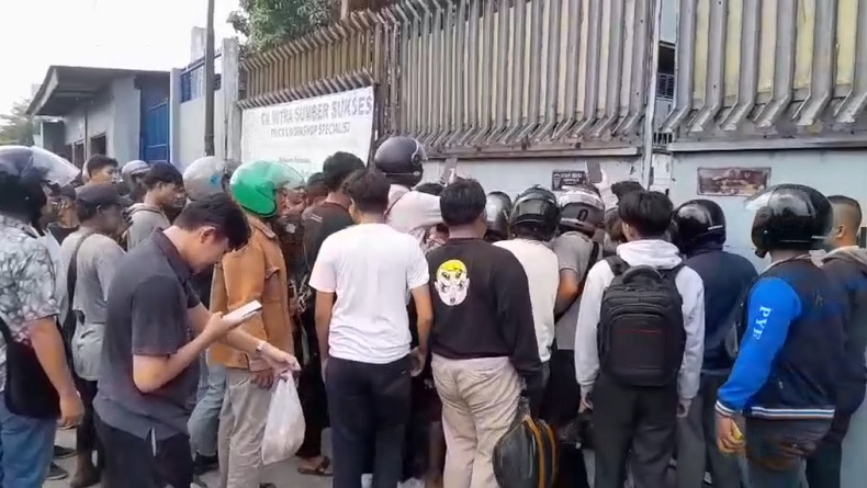 6 Debt Collector Rampas Mobil di Medan, 2 Pelaku Babak Belur Dihajar Warga