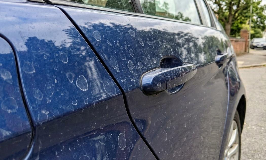 Cara Mengatasi Cat Mobil Berjamur Tanpa Perlu ke Bengkel, Ini Bahan Bisa Digunakan di Rumah