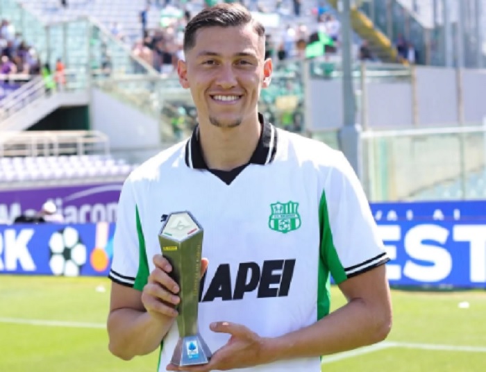 Jay Idzes Man of The Match di Serie A, Legenda MU Angkat Topi