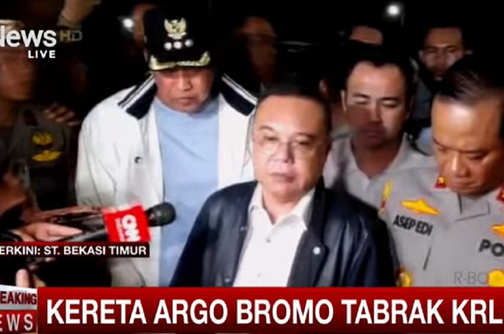 Dasco Tinjau Lokasi Kecelakaan KA Argo Bromo-KRL di Bekasi Timur, Pantau Evakuasi Korban