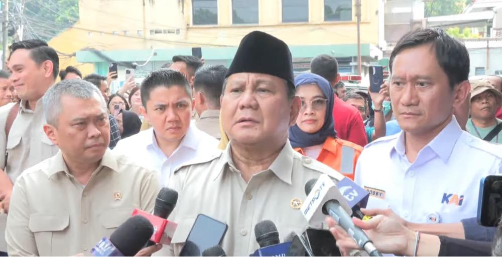 Prabowo Sampaikan Belasungkawa usai Jenguk Korban Kecelakaan Kereta di Bekasi Timur