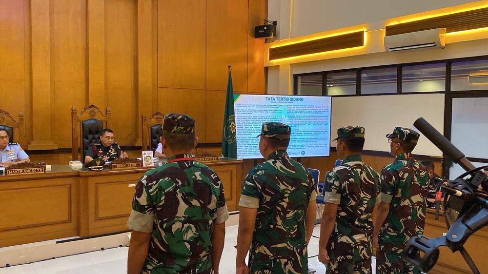 4 Anggota TNI Terdakwa Penyiraman Air Keras ke Andrie Yunus Hadir di Sidang Perdana