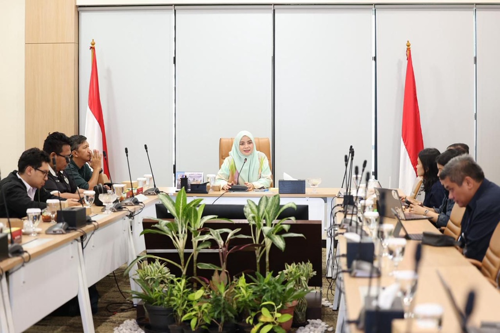 Dari Tribun ke Koperasi: LPDB Koperasi Ajak Suporter Sepak Bola Jadi Kekuatan Ekonomi Baru