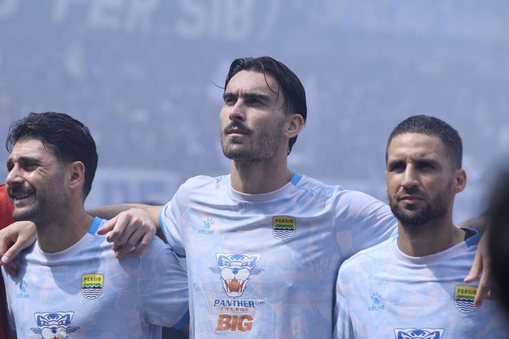 Andrew Jung Tebar Ancaman ke Persija: Menang Terus, Persib Juara!