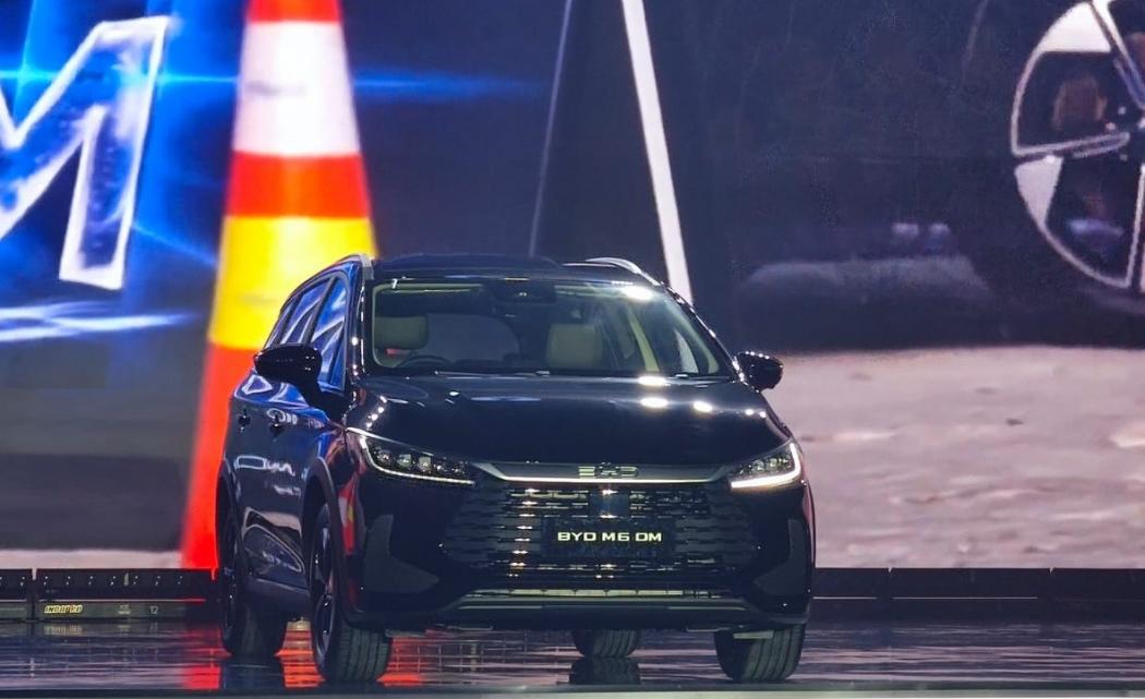 Diproduksi Lokal BYD M6 DM Akan Dikirim ke Konsumen Juni 2026, Segini Perkiraan Harganya