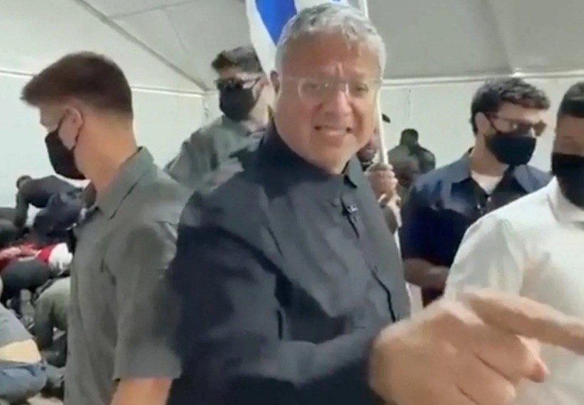 Menteri Radikal Israel Rilis Video Penyiksaan Aktivis Global Sumud Flotilla, Tangan Diikat