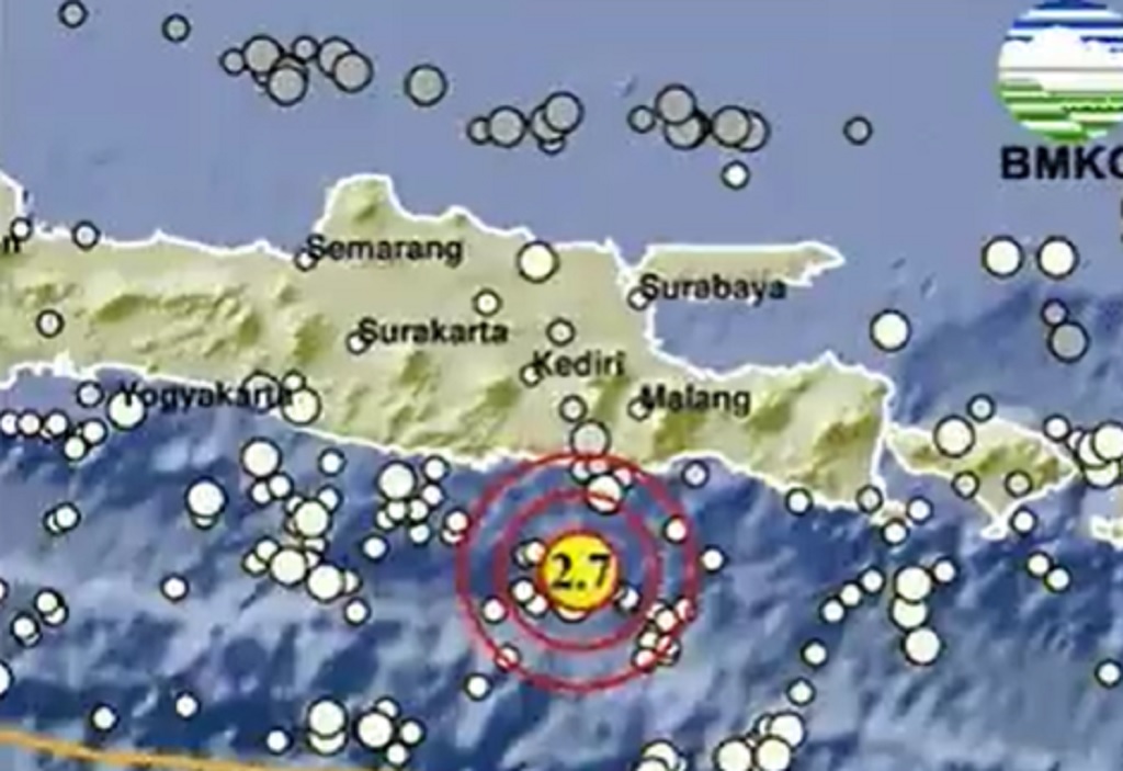 Gempa Hari Ini Berpusat di Laut Getarkan Blitar, Cek Magnitudonya