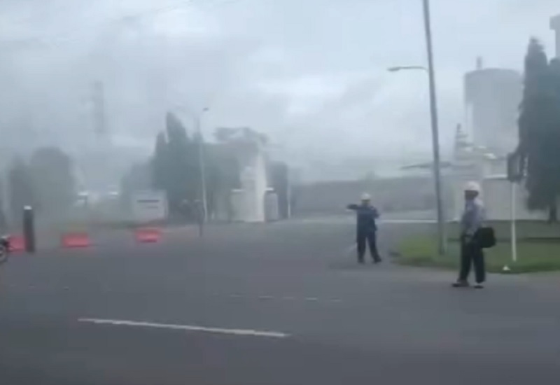 Pabrik Kimia di Cilegon Meledak, Keluarkan Kepulan Asap dan Bau Menyengat 