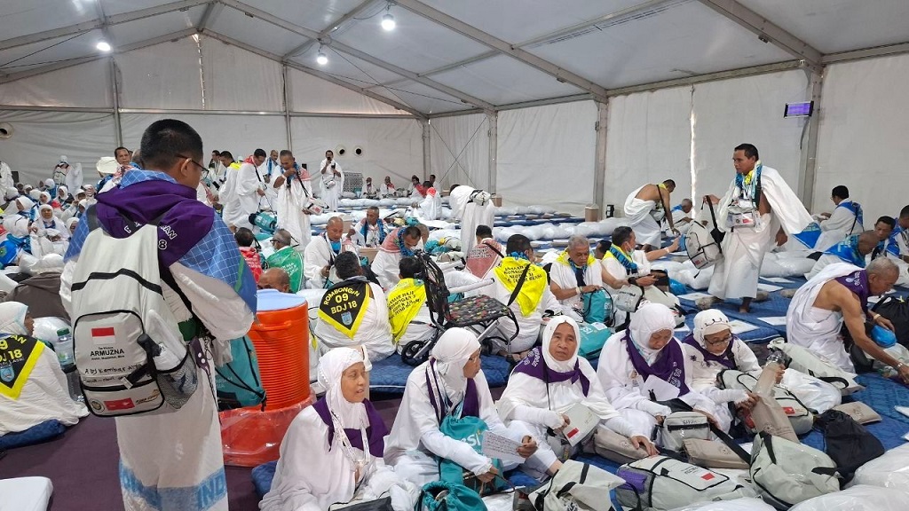 Puncak Haji Dimulai Hari Ini, Jemaah Indonesia Bergerak ke Arafah