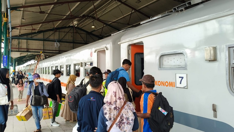 Jelang Libur Iduladha, Penumpang Kereta Api di Daop 7 Madiun Meningkat