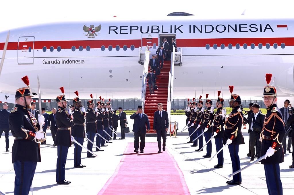 Prabowo Akan Bertemu Presiden Prancis, Perkuat Kerja Sama Energi hingga Pertahanan