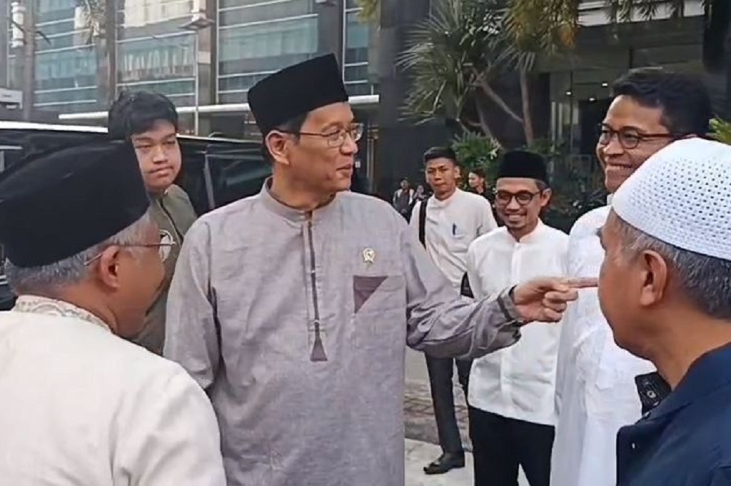 Purbaya Salat Iduladha di Masjid DJP Kemenkeu, Berkurban 2 Ekor Sapi
