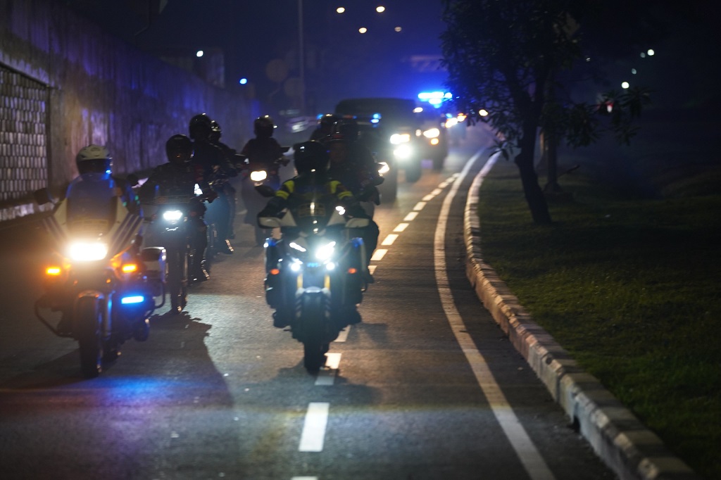 Kapolsek Cikarang Pusat Pimpin Patroli Gabungan Antisipasi Kriminalitas, Pastikan Aman