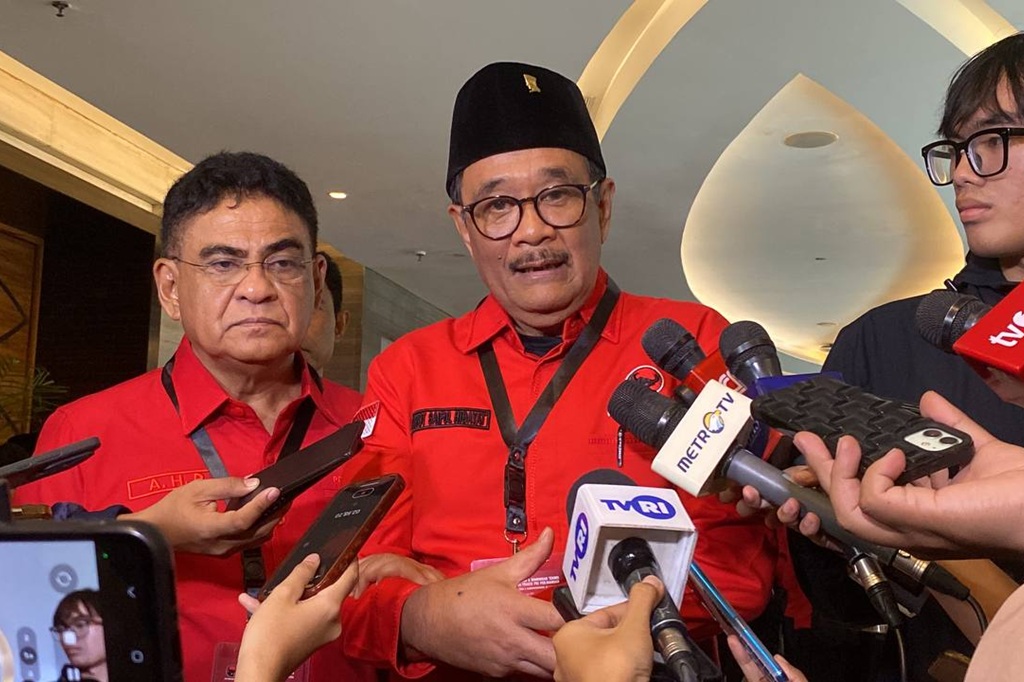 PDIP soal Rencana Jokowi Keliling Indonesia: Silakan, Tunjukkan Aja Ijazahnya