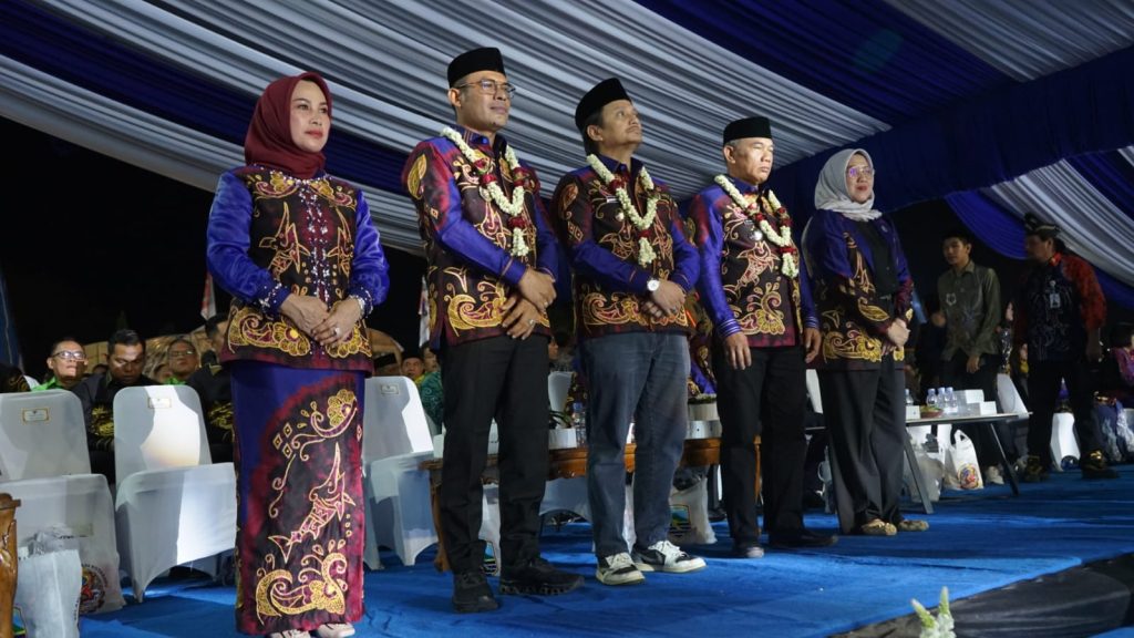 Malam Puncak HUT ke-76 Kotabaru Berlangsung Meriah, Bupati: Makin Maju dan Berdaya Saing
