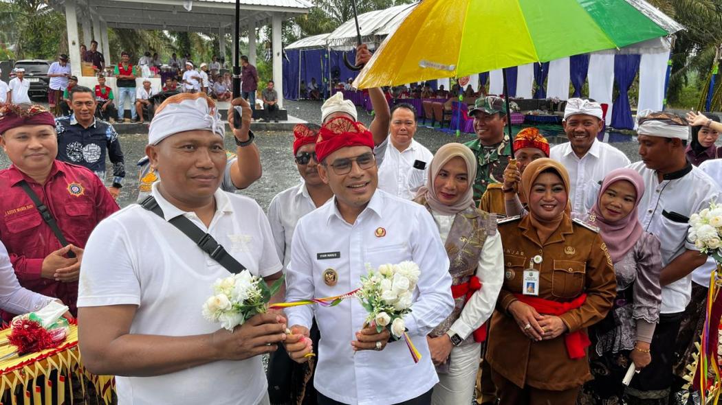 Pura Prajapati Telagasari Diresmikan, Pemkab Kotabaru Perkuat Harmoni Antarumat Beragama