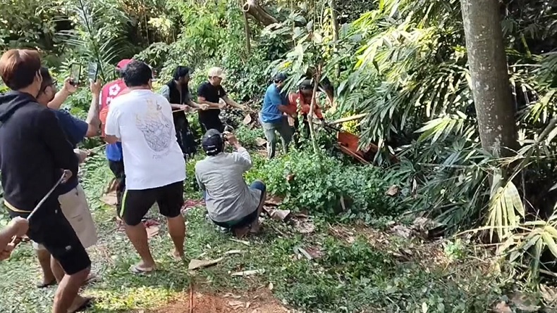 Depresi Dipecat, Buruh Proyek di Gianyar Jatuh ke Jurang dan Mengamuk saat Dievakuasi
