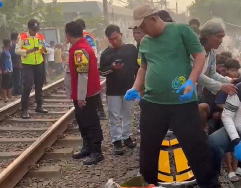 Kecelakaan Maut di Bogor, Pria Tewas Mengenaskan Tertabrak KRL Jakarta-Nambo