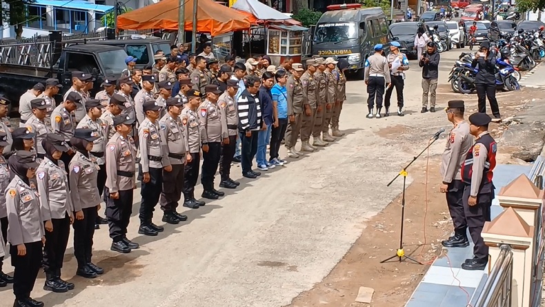 Ratusan Aparat Gabungan Amankan Demo Indonesia Darurat di Bukittinggi