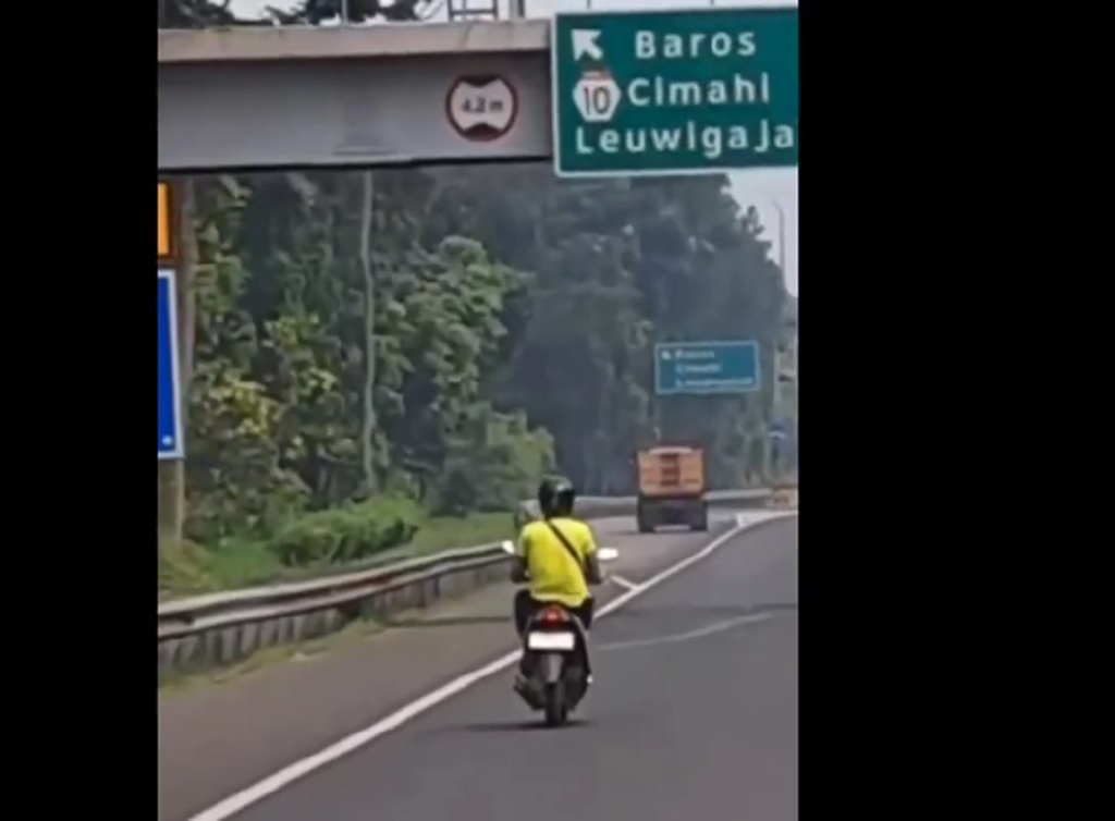 Viral Bule Georgia Masuk Tol Pasteur Pakai Motor Matik, Ngebut hingga Dikejar Polisi 