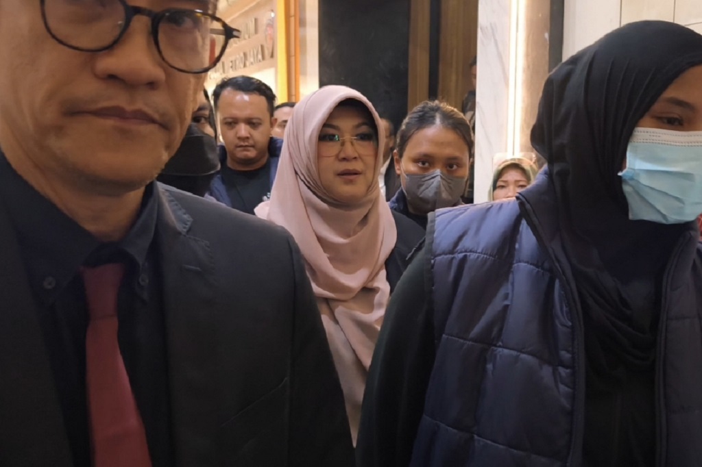 Penampakan Dokter Tifa usai Ditangkap, Digiring Penyidik ke Ruang Tahti Polda Metro